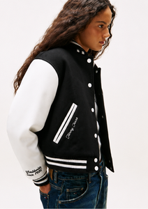Chaqueta Universitaria de Cuero PU Negra y Blanca, con Logotipo RB Bordado e Impreso, Cuello Camisero, Cierre de Botones, Estilo Preppy, Unisex - Product Image 2