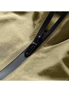 Chaquetas de Nailon Ligeras Sublimadas de Alta Calidad con Personalización Superior, Chaquetas Cortavientos Impermeables con Capucha al por Mayor, Servicio OEM - Product Image 5