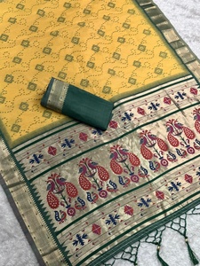 Sari de algodón jacquard Bandhej con patrones de hilo Zari y Minakari, diseño tradicional de Pallu para fiestas. - Product Image 6