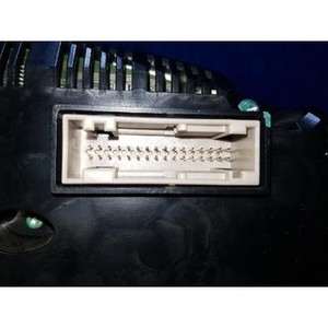 ชุดหน้าปัดเรือนไมล์มือสอง Q5 รุ่น 8R0920931B - Product Image 6
