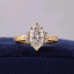 Anillo de compromiso con diamante talla marquesa en oro amarillo macizo, anillo solitario floral con diamante cultivado en laboratorio para mujer, joyería fina, regalo para ella - Product Image 1