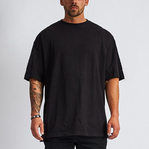 เสื้อยืดคอกลมแขนสั้นผู้ชาย ผ้าฝ้าย 200 กรัม สีพื้น เรียบง่าย สวมใส่สบาย ทรงหลวม ขายดี ดีไซน์เรียบๆ - Product Image 3