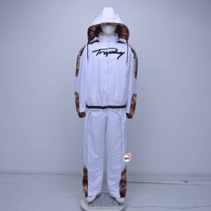 Conjunto de Sudadera con Capucha y Pantalones Deportivos de Forro Polar Grueso y Cálido de Invierno con Logotipo Personalizado Unisex de Primera Calidad - Product Image 1