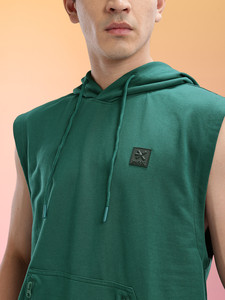 Haut à capuche sans manches personnalisé pour homme, 100 % polyester, imprimé par sublimation, style décontracté, débardeur à capuche, vêtement personnalisé - Product Image 4