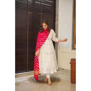 TANIYA'S Premium Quality White Conjunto de traje de mujer - Product Image 2