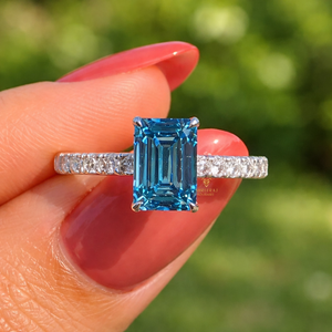 Anillos de Compromiso de Oro de 18 Quilates con Diamantes para Mujer, Corte Esmeralda de Color Azul Intenso, Cultivados en Laboratorio CVD, Claridad VVS, Certificados por IGI, para Boda - Product Image 1