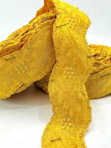 Ribete Metálico Ondulado con Bordado Dorado, Borde Decorativo para Prendas y Disfraces, Cinta Metálica Dorada - Product Image 2