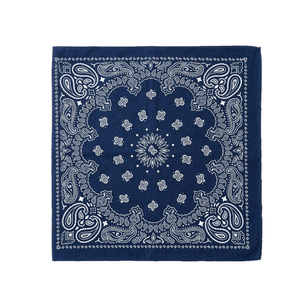 Green Cotton Bandana with Tiger <b>Print</b> Multifunctional Head Wrap for Casual Wear Unisex 50x50cm - Product Image 6
