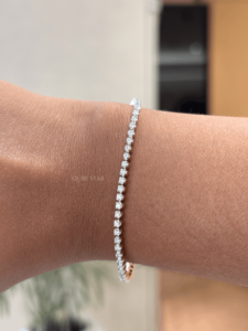 สร้อยข้อมือเพชรสร้างในห้องปฏิบัติการแบบ Half Paperclip Chain ทอง 18 กะรัต ขนาด 6.5 นิ้ว 5.628 กะรัต เครื่องประดับหรูหราทันสมัยสำหรับใช้ในชีวิตประจำวันสำหรับเธอ - Product Image 3