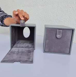 Caja de pañuelos de cuero PU negro cuadrado moderno soporte de pañuelos decorativo para el hogar o el hotel - Product Image 4