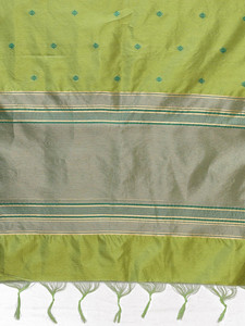 Sari vert en mélange de soie à double bordure, longueur ras du sol, avec bordure tissée Zari, tenue traditionnelle indienne pour mariage, robe Diwali pour femme, séchage rapide - Product Image 3