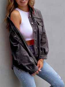Venta al por mayor de fábrica: Chaqueta de mezclilla desgastada de manga larga de color liso para mujer, estilo otoñal. - Product Image 4