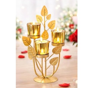 Portavelas metálico con acabado dorado brillante para decoración de bodas, fiestas, hoteles y restaurantes, con diseño floral. - Product Image 2