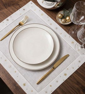 Sets de Nappes et Sets de Serviettes Personnalisés de Luxe Brodés Or et Argent, en Lin Lavable et Réutilisable pour la Maison et les Mariages - Product Image 3