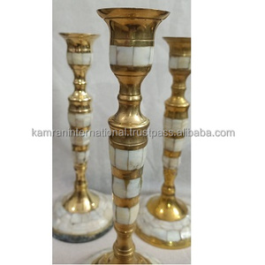 Bougeoir de créateur de style religieux en laiton poli ensemble maison et mariage décoratif trois pièces modèle artisanat en métal - Product Image 3