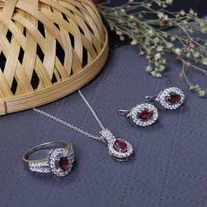 Parure de bijoux en argent et rubis, boucles d'oreilles, collier, bague, cadeau, sertissage clos, collier tendance, parure de bijoux pour anniversaire, pour femmes et jeunes filles - Product Image 1