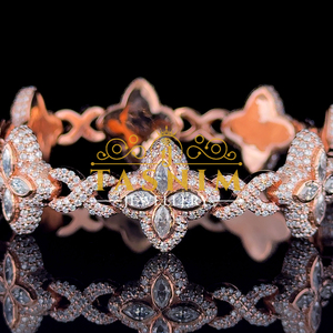 Bracelet unisexe TASNIM en or rose avec moissanite, motif floral, serti pavé, bijou de luxe pour mariage - Product Image 1