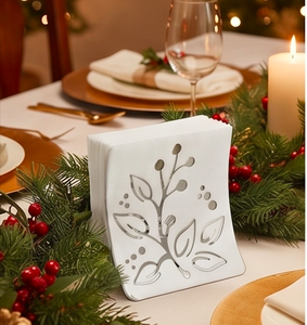 Porte-serviettes en acier inoxydable en forme de feuille avec finition argentée, idéal pour les mariages, les hôtels et les accessoires de table - Product Image 5