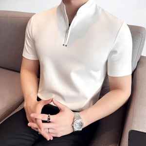 Chemise moderne pour homme anti-rides en tricot imprimé à demi-zip, manches courtes, style décontracté urbain - Product Image 5