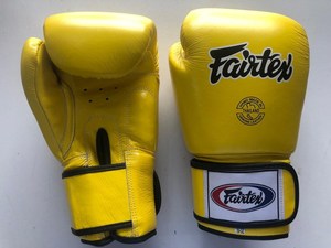 ถุงมือชกมวยหนังสำหรับฝึกชกมวย fairtex muay Thai และ Shin Pad สีเหลือง - Product Image 5
