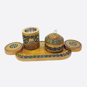 Brûleur à Bakhoor en résine de luxe avec artisanat arabe traditionnel et texture bois de santal, diffuseur d'aromathérapie - Product Image 1