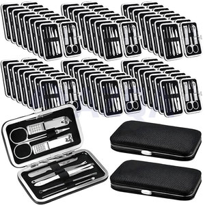 Kit de manicura y pedicura de acero inoxidable de 8 piezas con herramientas profesionales para el cuidado de las uñas y estuche de viaje de cuero PU - Product Image 1