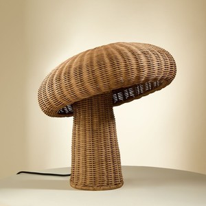 Lampe de table Art déco, abat-jour cylindrique, lampe en rotin naturel artisanal pour tables. - Product Image 6