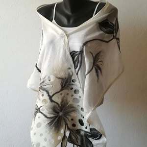 Pañuelo de seda elegante con estampado, accesorio para el guardarropa diario, ropa de oficina y estilo de viaje. - Product Image 4