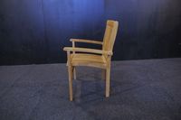 Silla de Jardín Apilable Odia Moderna de Madera de Teca Sólida, Acabado Pulido, No Requiere Ensamblaje