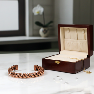 Bracelet manchette torsadé en laiton fait main pour hommes et femmes - Jonc magnétique ajustable pour la guérison - Bijou ethnique bohème, idée cadeau - Product Image 2