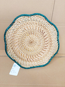 New scalloped rattan <b>placemat</b> design, OEM/ODM options, made in Vietnam, factory wholesale price, top-selling tableware. - Product Image 4
