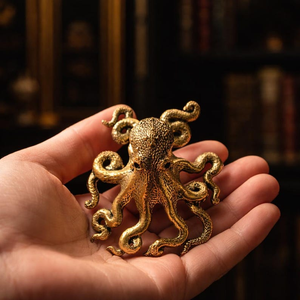Figurine de pieuvre en laiton artisanale, sculpture de vie marine, statue de pieuvre détaillée, décoration nautique côtière pour table et maison - Product Image 4