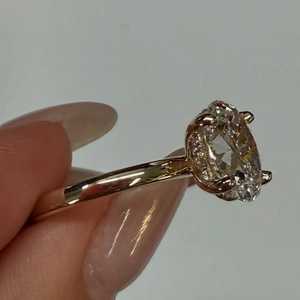 Anillo de Compromiso con Diamante Cultivado en Laboratorio, Corte Ovalado, 2 Quilates, Oro Sólido de 14K/18K, Certificado por IGI, Precio de Fábrica al por Mayor - Product Image 2