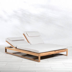 Chaise longue d'extérieur moderne en teck massif de qualité supérieure avec dossier inclinable réglable et coussin épais pour villa, hôtel, bord de piscine - Product Image 3
