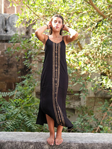 Vestido Maxi de Algodón Blanco con Estampado Artesanal, Vestido Boho sin Mangas para Vacaciones de Verano y Uso Casual - Product Image 3