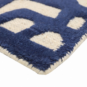 Tapis décoratif en laine bleu marine et ivoire, à nœuds, antidérapant, écologique, tufté à la main, pour chambre, salle de bain, hôtel et salon - Product Image 6