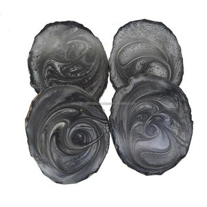 Dessous de verre d'art floral en résine fait à la main, verres élégants et modernes, accessoires uniques en résine pour salle à manger et bureau - Product Image 4