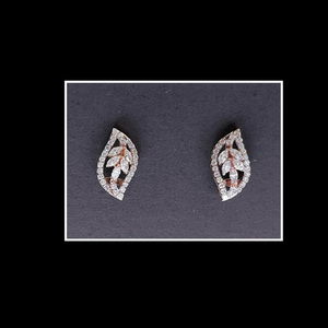 Pendientes de Diamantes con Diseño Delicado, Última Moda, Compre Directamente de un Proveedor Indio de Confianza al Mejor Precio - Product Image 3