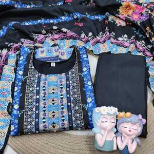 Elegante Conjunto de Traje Floral de Muselina, Corte Regular Moderno, Salwar Kameez de Diseñador, Ropa Casual Indo-Occidental para Mujer, Secado Rápido - Product Image 5