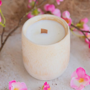 Décoration d'intérieur de luxe, bougies artisanales naturelles de qualité supérieure dans un récipient en bambou avec logo personnalisé - Product Image 2