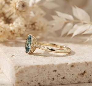 Wholesale Custom Fine Jewelry 14K Gold Oval <b>Green</b> Stone Engagement <b>Ring</b> Minimalist Luxury Vintage Milgrain Solitaire <b>Ring</b> - Product Image 2