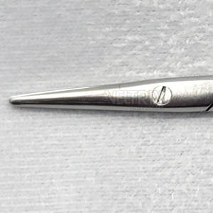 Tijeras para Estrabismo Rectas Derechas de Calidad Premium 4 1/2 con Logotipo Personalizado - Product Image 4