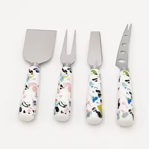 ชุดมีดชีสสแตนเลสสำหรับครัว ชุดอุปกรณ์ตัดชีส อุปกรณ์เสริมสำหรับเสิร์ฟ ภาชนะบนโต๊ะอาหาร - Product Image 1