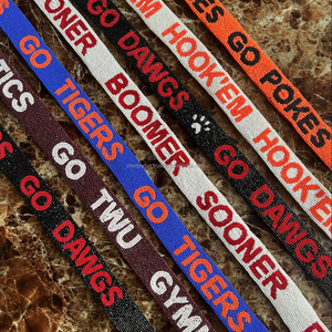 สายคล้องกระเป๋าประดับลูกปัดสำหรับวันแข่งขันกีฬาของวิทยาลัย ลาย Go Tigers Vols Hogs Dawgs Hoos Bucks TCU  อุปกรณ์ตกแต่งกระเป๋าแฟชั่น สีสันสดใส - Product Image 5