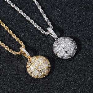 Pendentif de basketball avec pierres en moissanite, finition or jaune massif, style Iced Out, pendentif unisexe, aspect diamant - Product Image 1