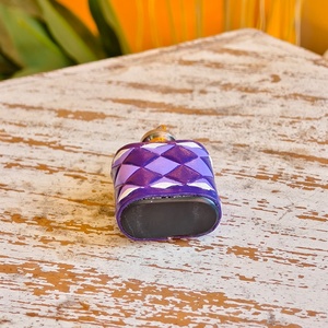 Mini flacons à liqueur en cuir véritable à carreaux Venus Premium, avec bouchon métallique, légers, robustes et étanches – Accessoire de mode - Product Image 4