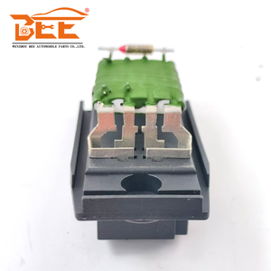 Nouveau Régulateur de résistance du moteur de soufflerie 1311115 XS4H-18B647-AA XS4H-18B647-BA 1012450 1066902 pour <span class=keywords><strong>Ford</strong></span> <span class=keywords><strong>Focus</strong></span> - Product Image 3