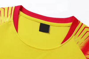 Uniforme de Fútbol Personalizado con Impresión a Medida, de Alta Calidad y Bajo Precio, con Logotipo, Malla Transpirable de Secado Rápido y Buen Material - Product Image 2