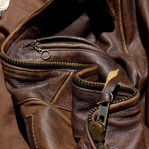 Blouson de motard rétro décontracté pour homme en cuir de veau véritable, coupe oversize ajustée, col montant, logo frontal, coupe-vent - Product Image 4