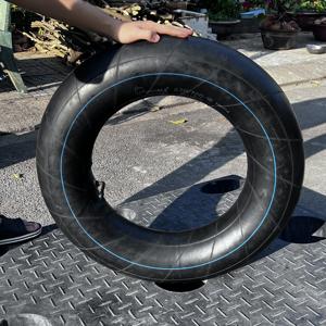 Cámara de Aire de Caucho Butilo de Alta Calidad KUMA 6.50-16 7.00-16 con Válvula TR75A para Camionetas Ligeras y Pickups, Hecho en Vietnam - Product Image 3